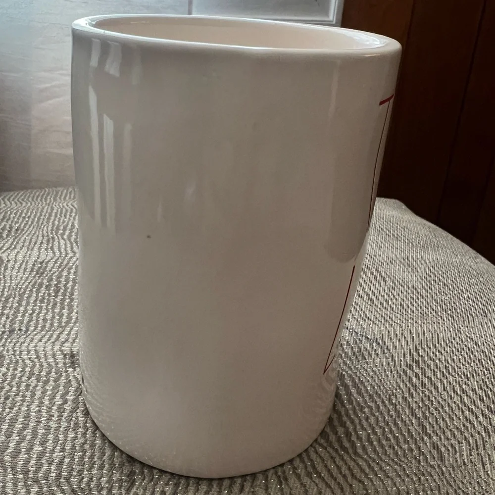 NEW Rae Dunn True Love Chocolate Strawberry Candle 13.2 Ounces Ceramic Jar New - Picture 5 of 7